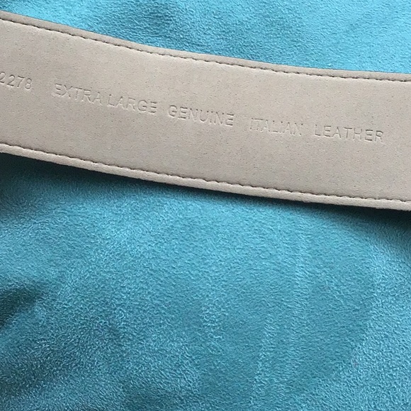 Michael Kors textured Italian leather belt XL - Picture 3 of 5